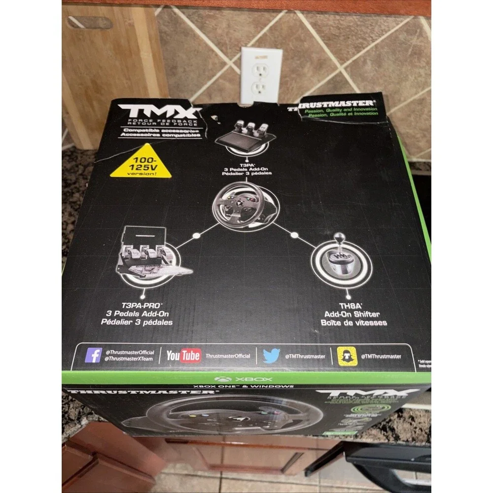 Thrustmaster TMX Force 4469022 Racing Wheel for Xbox One - Black